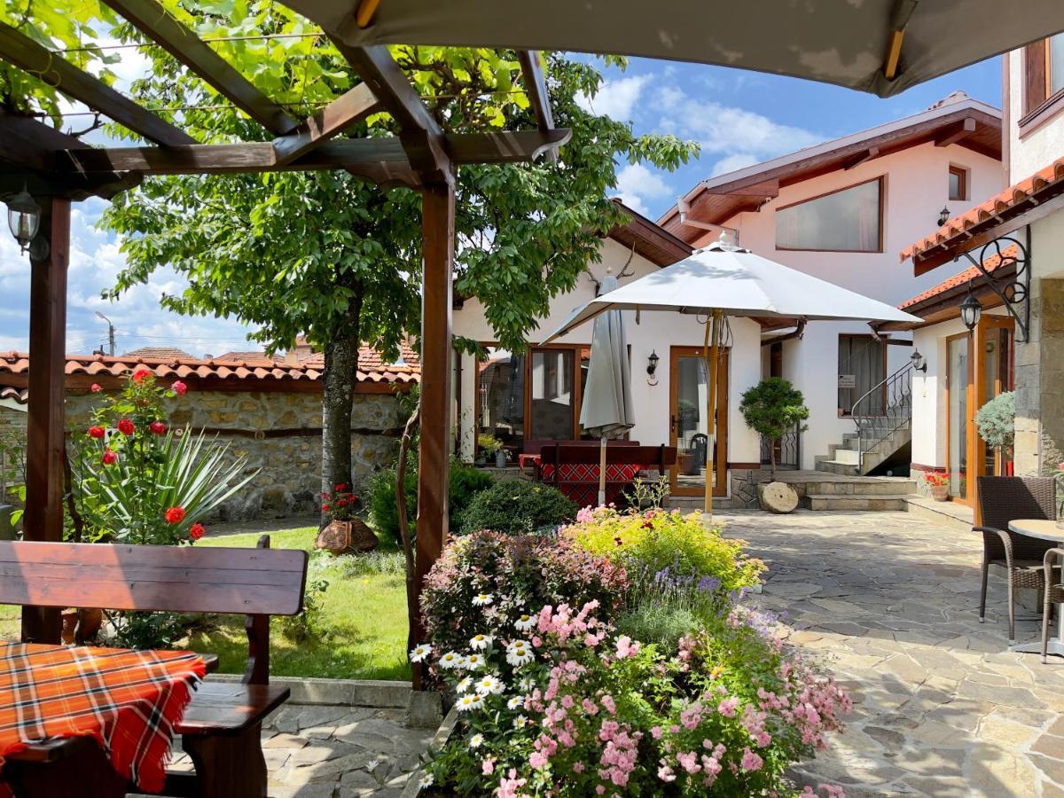 Hotel Iliikova House Kalofer Exterior foto